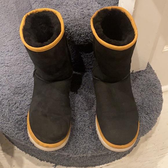 Ugg classic short rustic weave boots size 10UC pre loved - Picture 5 of 10